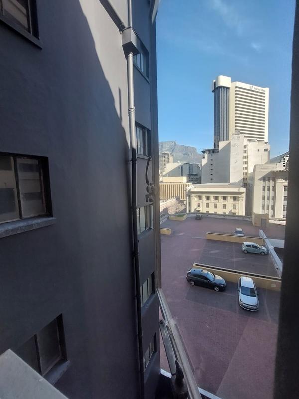 1 Bedroom Property for Sale in Cape Town Western Cape